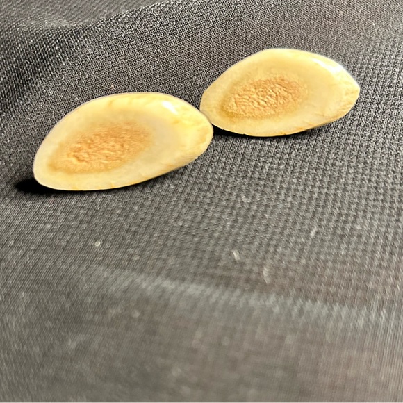 VTG Unique Resin Fake petrified wood screw back earrings. Unbranded - Picture 4 of 6